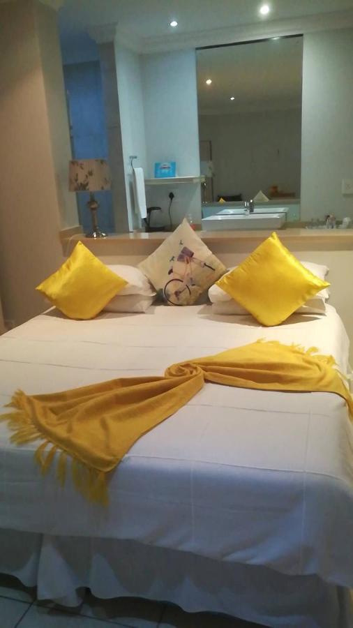 Oceansnest Guest House Блубергстранд Екстериор снимка