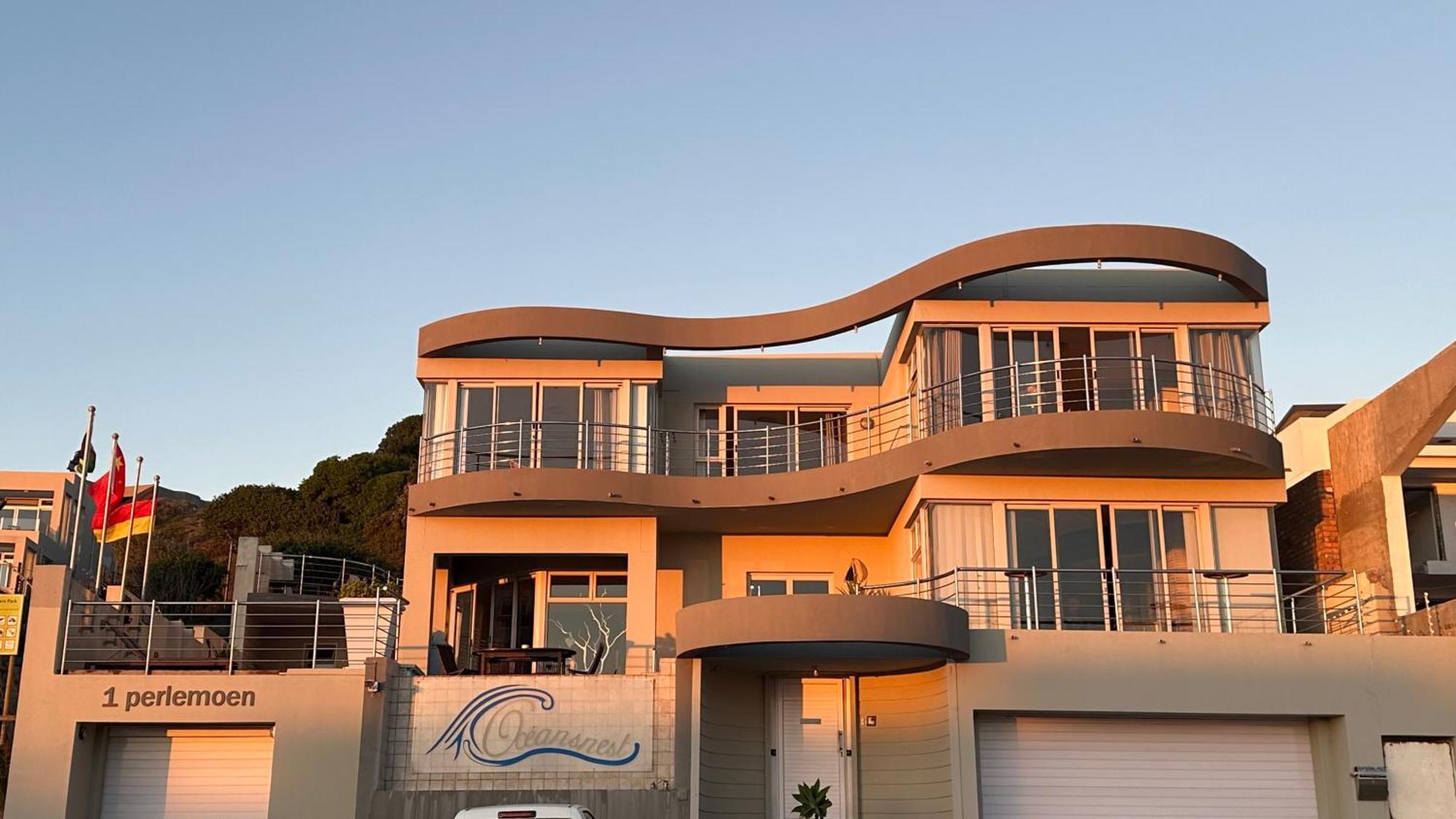 Oceansnest Guest House Блубергстранд Екстериор снимка