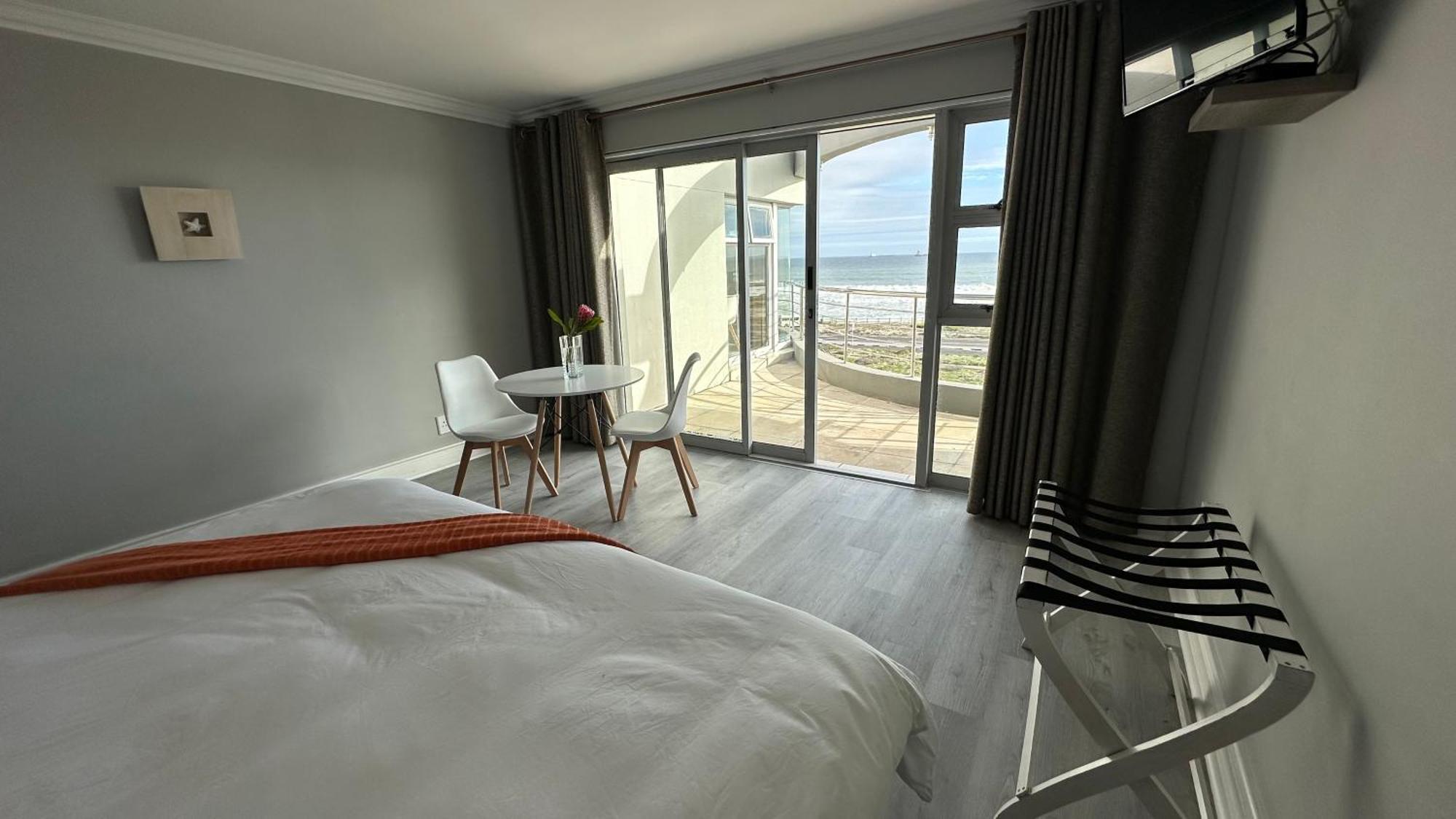 Oceansnest Guest House Блубергстранд Екстериор снимка