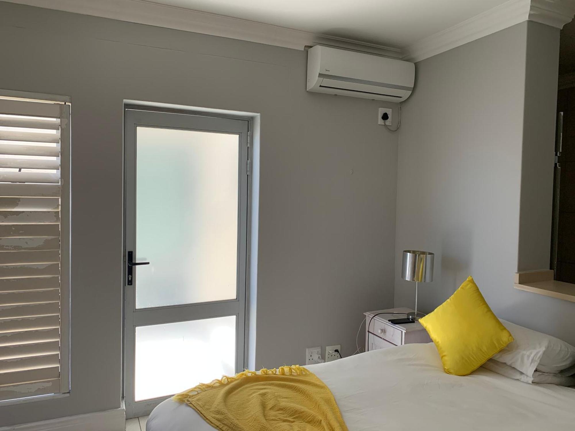 Oceansnest Guest House Блубергстранд Екстериор снимка