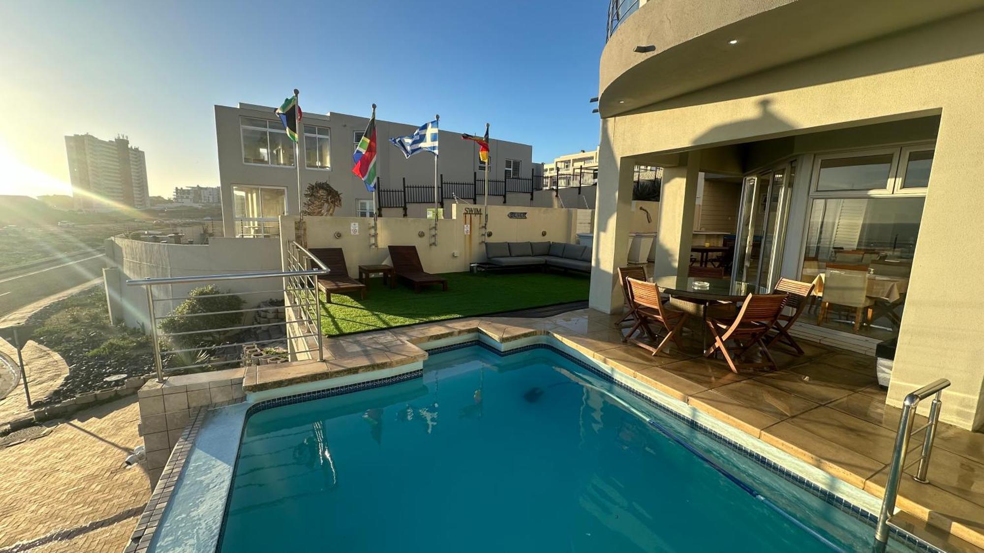 Oceansnest Guest House Блубергстранд Екстериор снимка