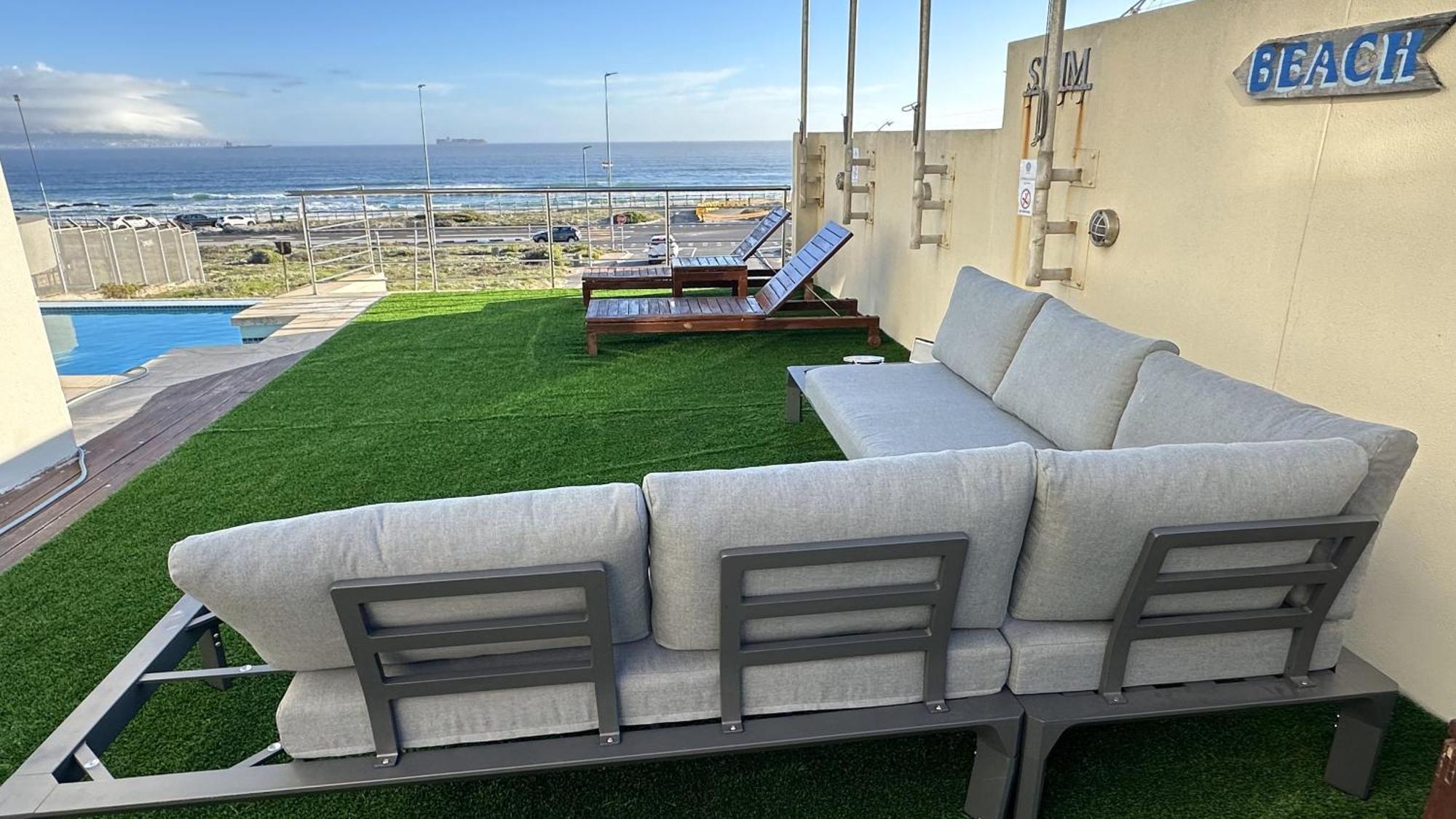 Oceansnest Guest House Блубергстранд Екстериор снимка