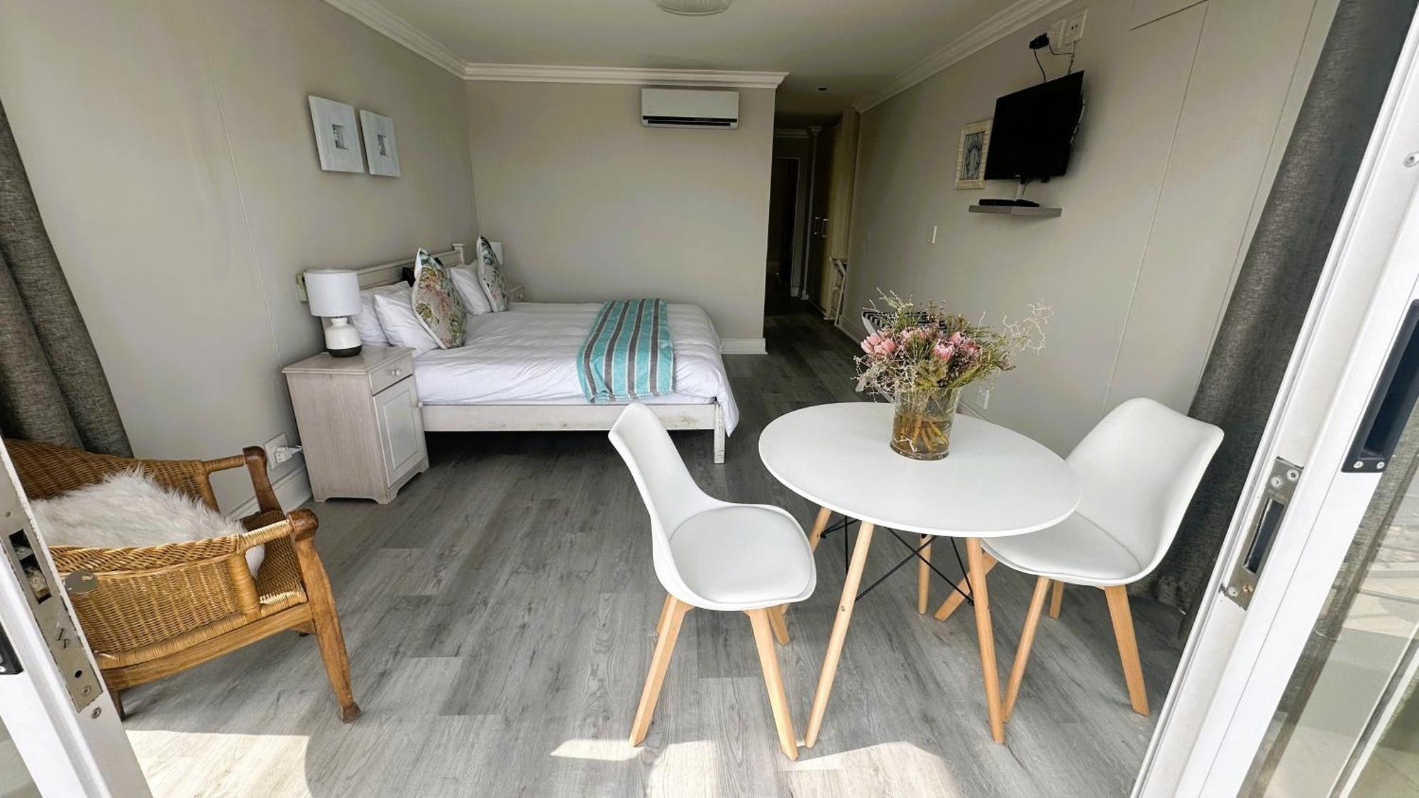 Oceansnest Guest House Блубергстранд Екстериор снимка