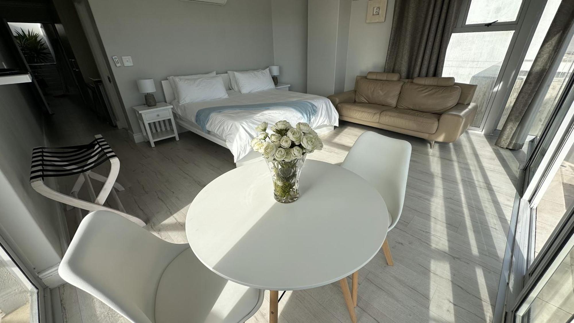 Oceansnest Guest House Блубергстранд Екстериор снимка